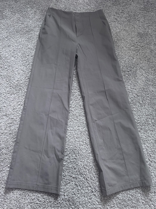 Vuori Pants - Vuori Women’s Gray Dress Pants with Front Creases-Medium